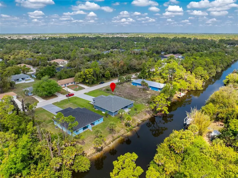 2090 Como St, FL