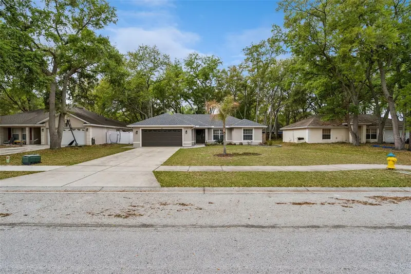 165 Quail Oaks Cir, FL