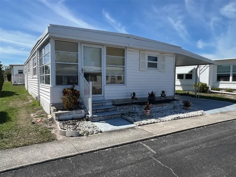 37 Pindo Palm St E, FL