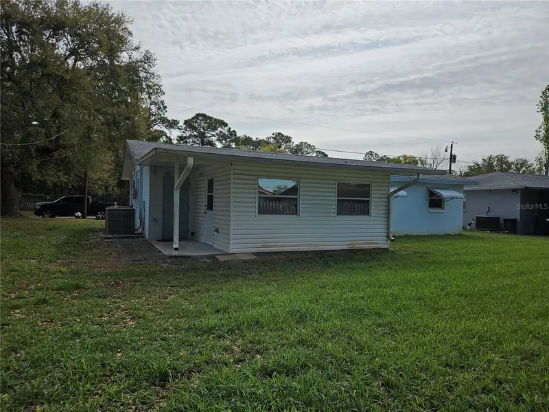 1119 3rd St, FL
