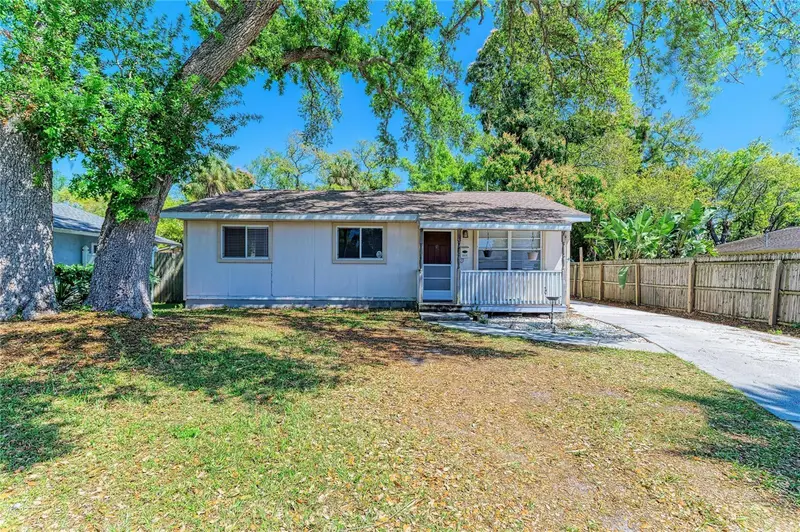 2015 22nd St W, FL