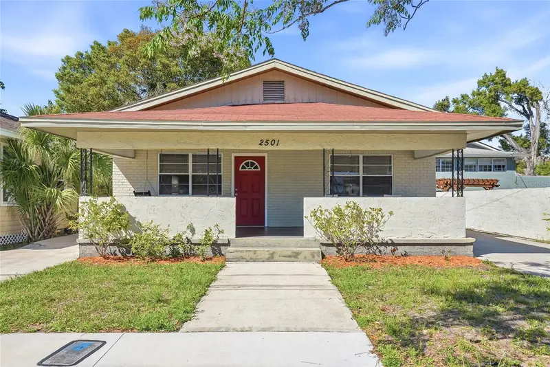 2501 W Gray St, FL