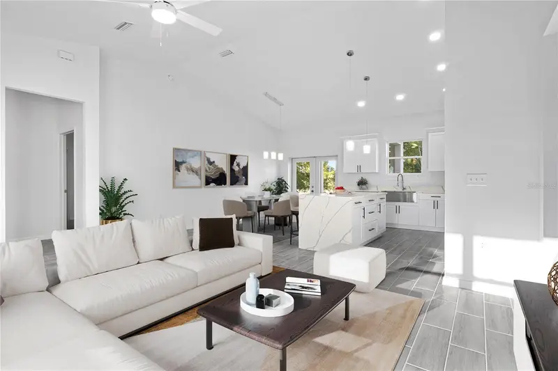 42 Juniper Pass Ter, FL