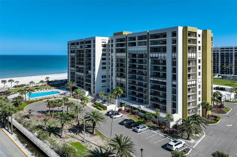 1480 Gulf Blvd #108, FL