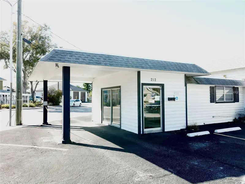 212 Main St, FL