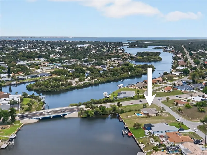 2484 Broad Ranch Dr, FL