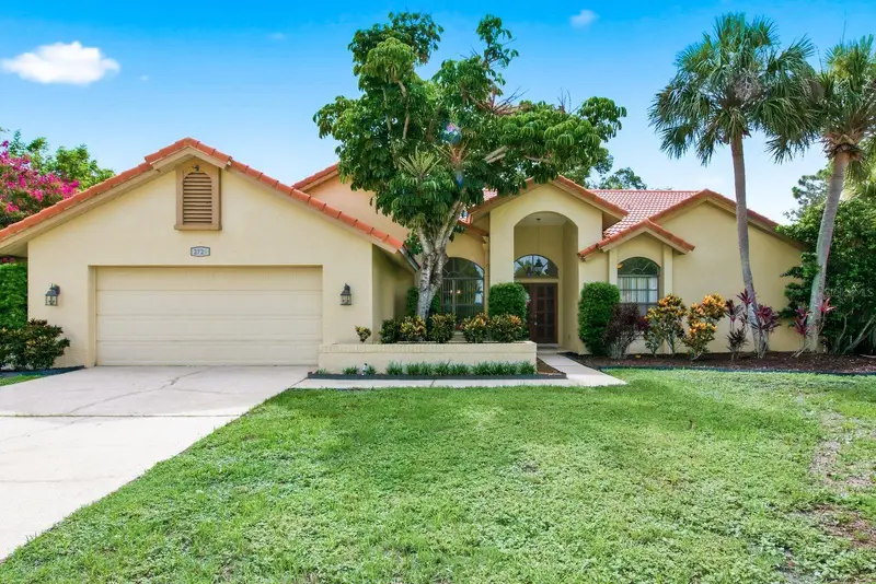 2729 Redford Ct E, FL