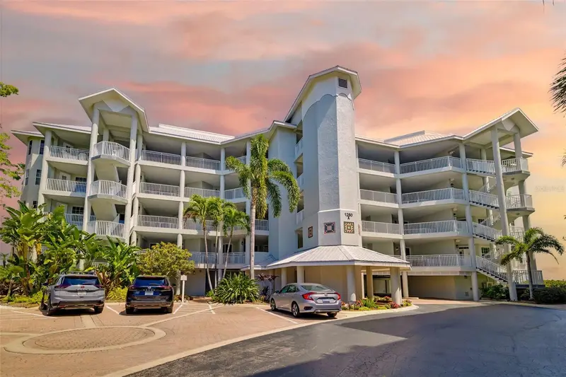 1280 Dolphin Bay Way #504, FL
