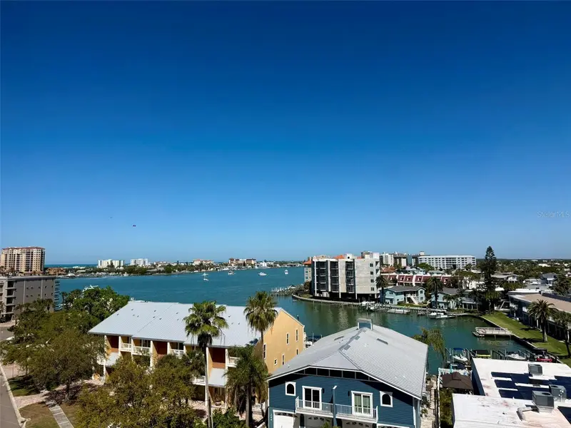 255 Dolphin Pt #710, FL