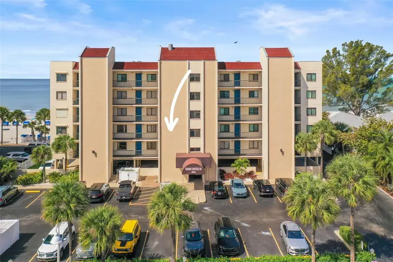 20040 Gulf Blvd #302, FL