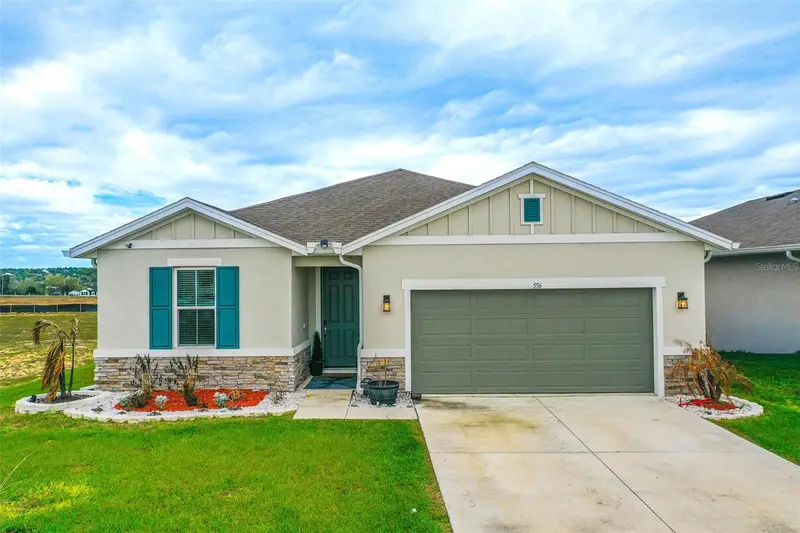 556 Hennepin Loop, FL