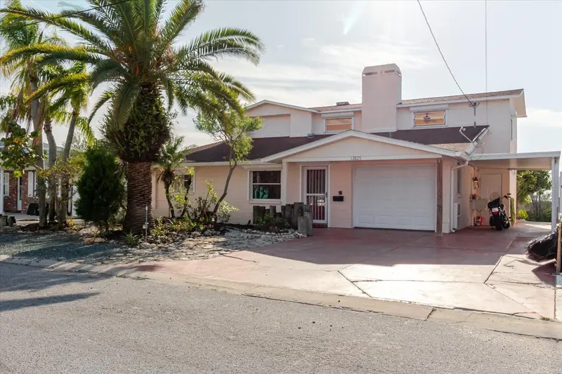 12825 5th Isle, FL
