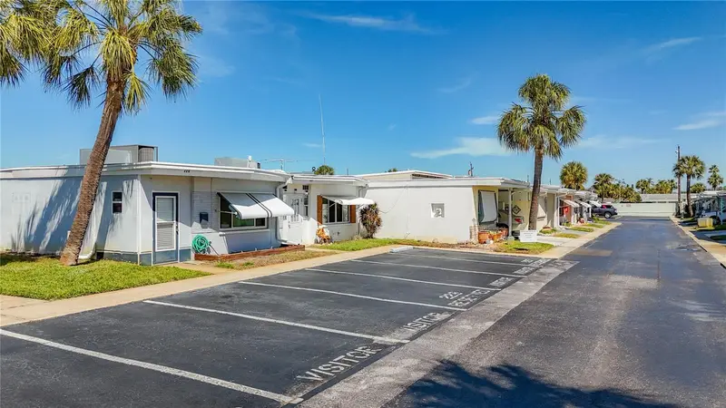 250 Rosery Rd Nw #228, FL