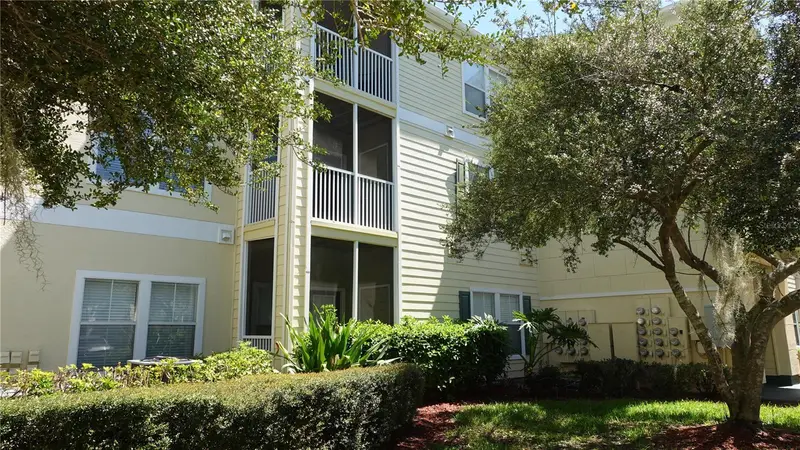 18281 Bridle Club Dr, FL