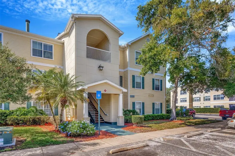 18281 Bridle Club Dr, FL