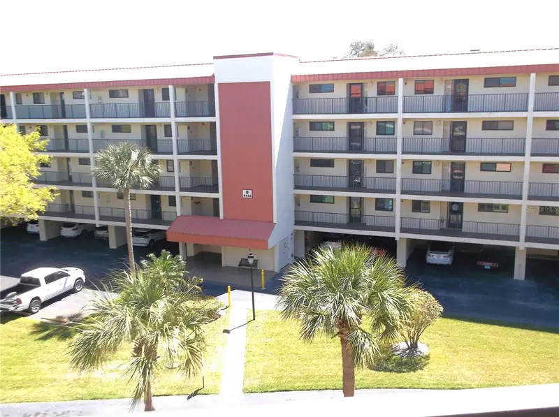9433 Harbor Greens Way #305, FL