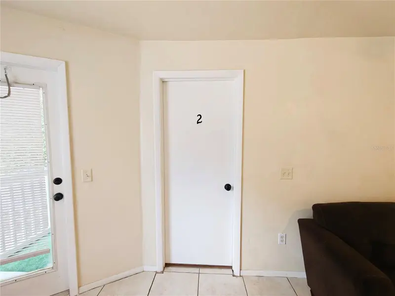 4000 Sw 23rd St #5-207 Room B, FL