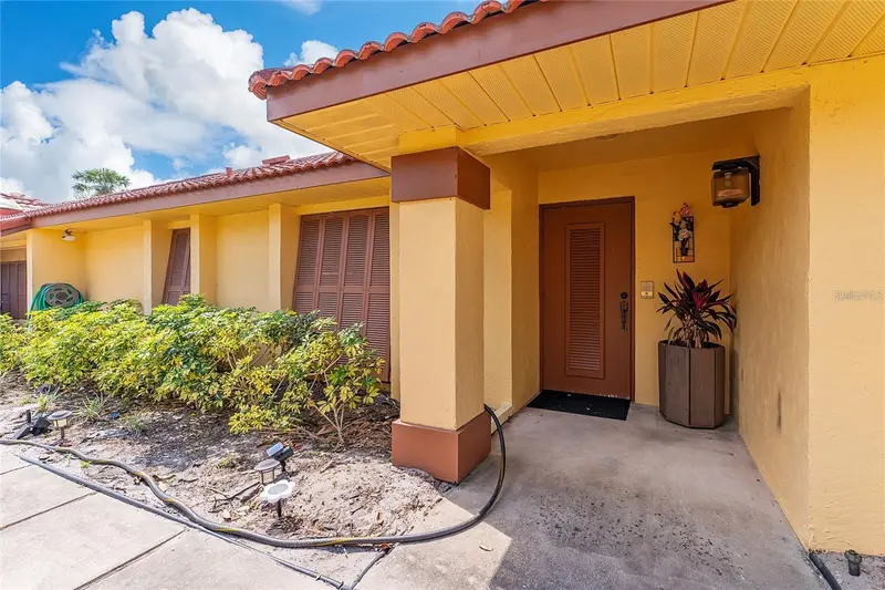 5053 Maui Cir #14, FL