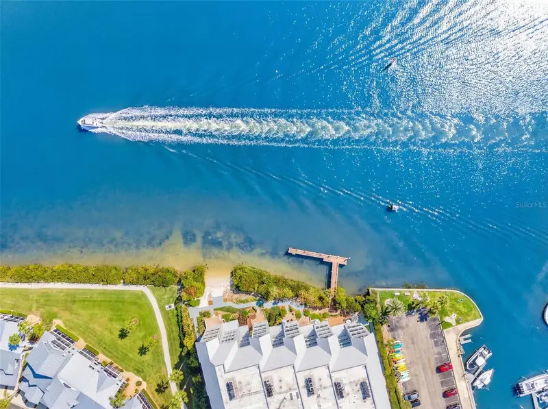 1280 Dolphin Bay Way #503, FL