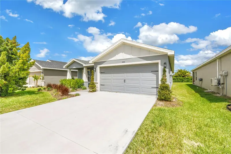 6646 162nd Pl E, FL
