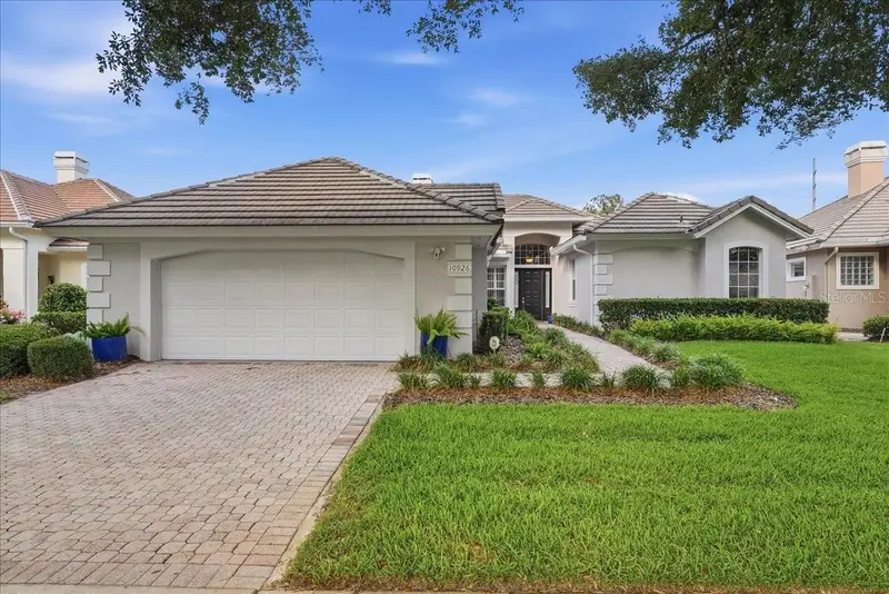 10926 Woodchase Cir, FL