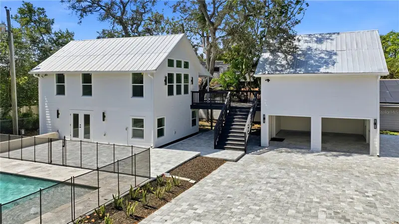 1109 Charles St, FL
