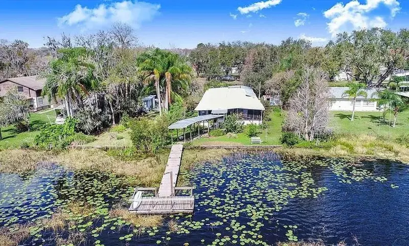 2360 Lakeview Dr, FL