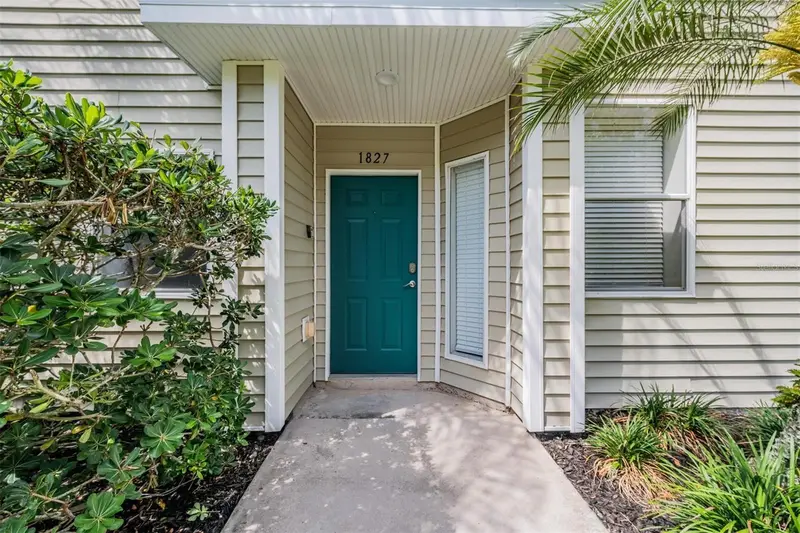 1827 Hammocks Ave #1827, FL