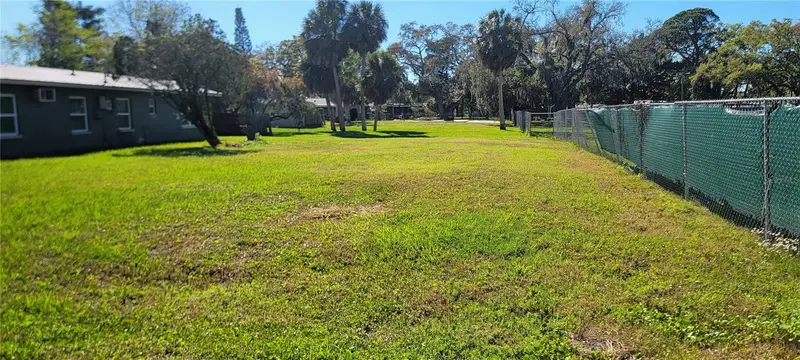 14101 Plum Ln, FL