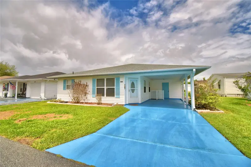 1690 Colonnades Cir N, FL
