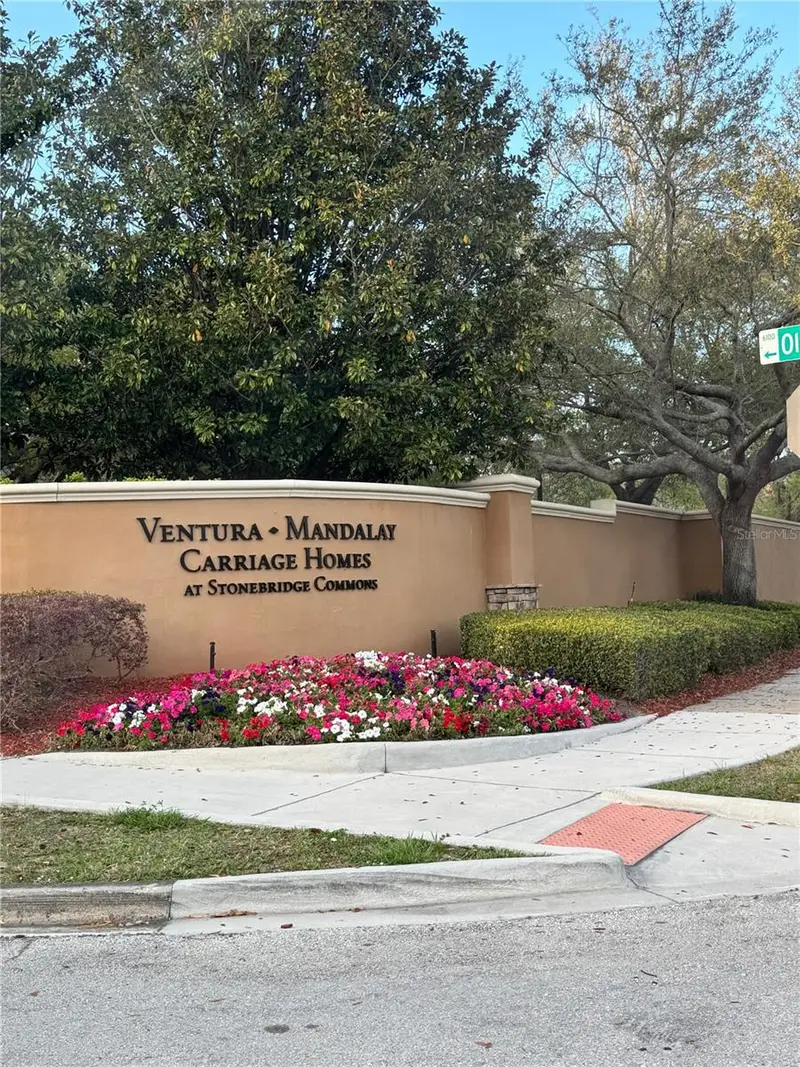 2484 San Tecla St #402, FL