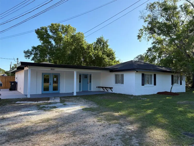 800 Saint Petersburg Dr W, FL