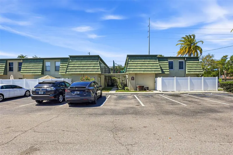 1799 N Highland Ave #5, FL
