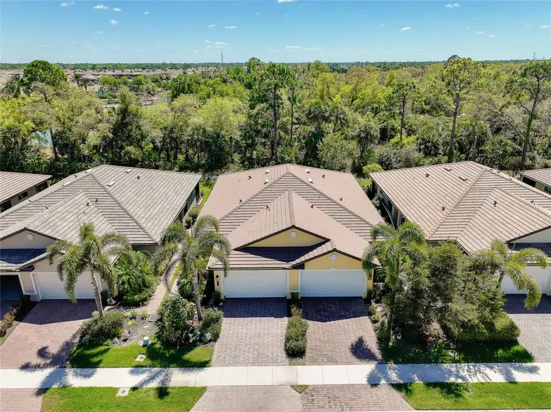 12107 Firewheel Pl, FL