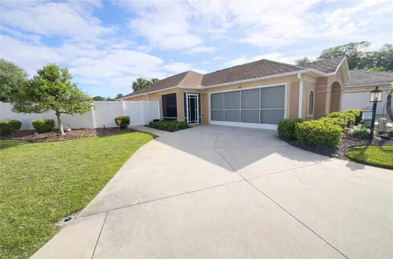 437 Jarquin Way, FL