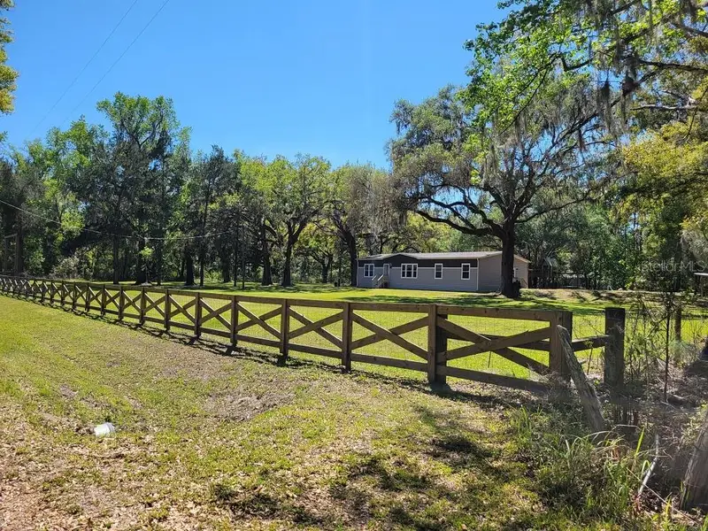 22397 Mondon Hill Rd, FL
