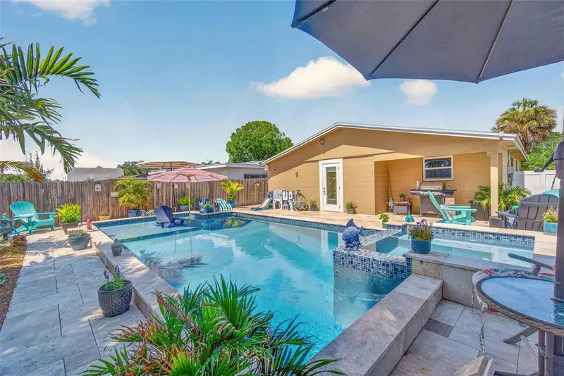 5900 Bayou Grande Blvd Ne, FL