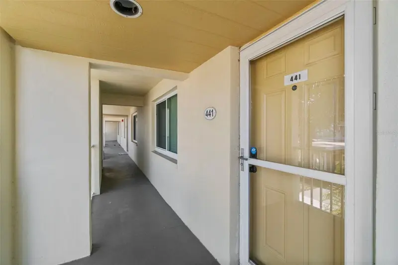 433 Cerromar Ln #441, FL