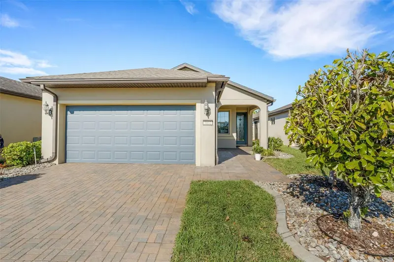1032 Salamanca Pl, FL