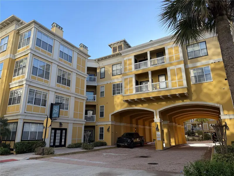 860 N Orange Ave #301, FL