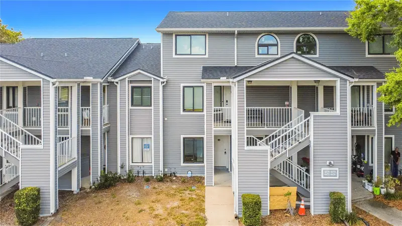 2260 Grenwich Ave #2260, FL