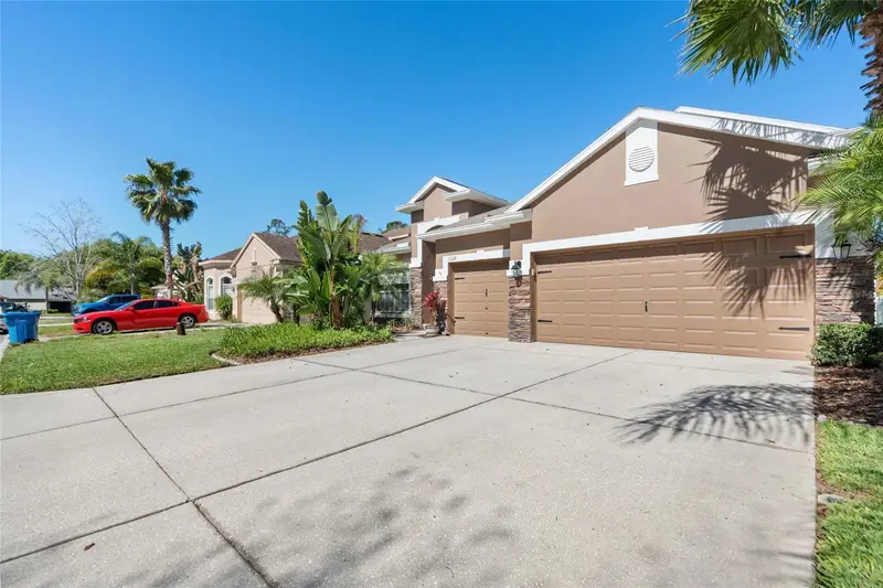 11129 Oyster Bay Cir, FL