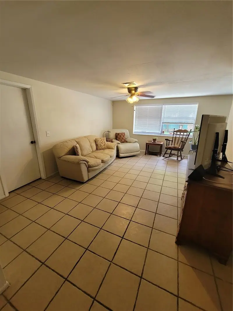 9826 Lehigh Dr, FL