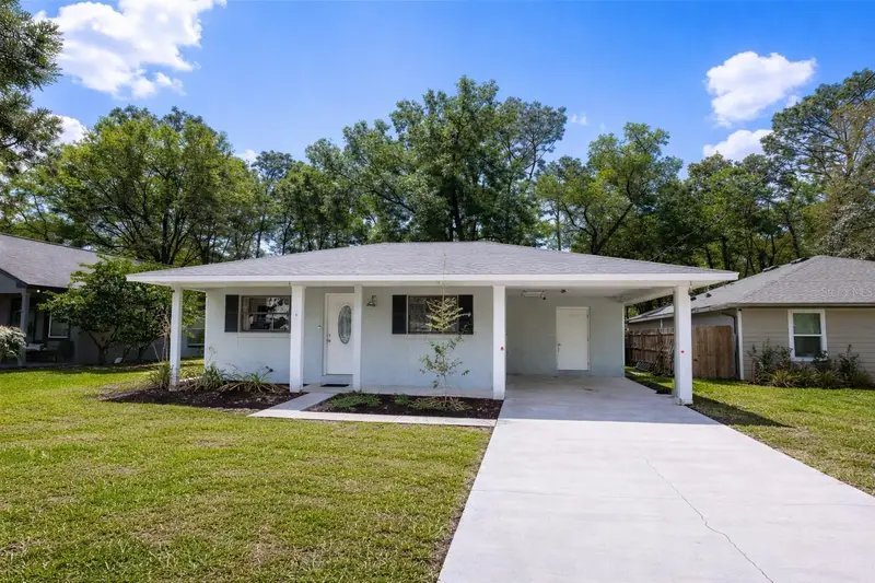 26312 Sleepy Hollow St, FL