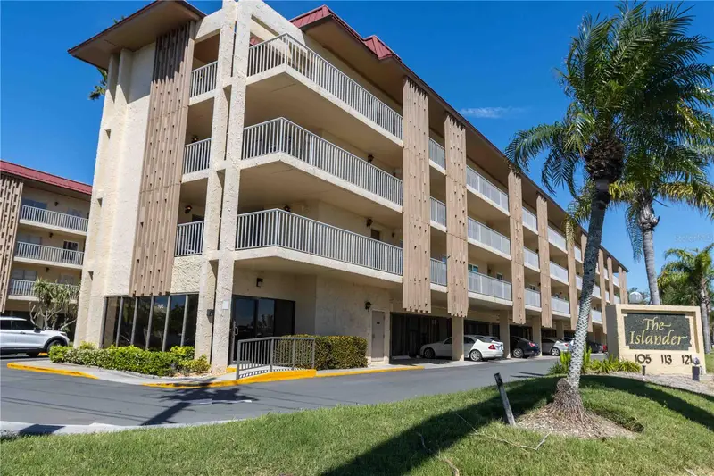 105 Island Way #142, FL