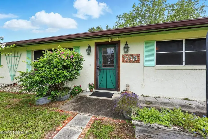 708 N Chapel St, FL