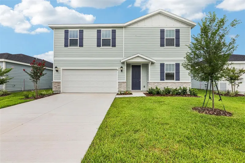 8 Wandering Creek Way, FL
