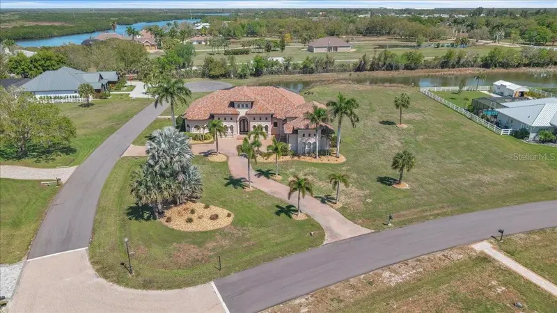 28959 Smugglers Ln, FL