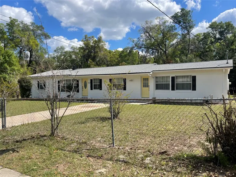 906 E Michigan Ave, FL