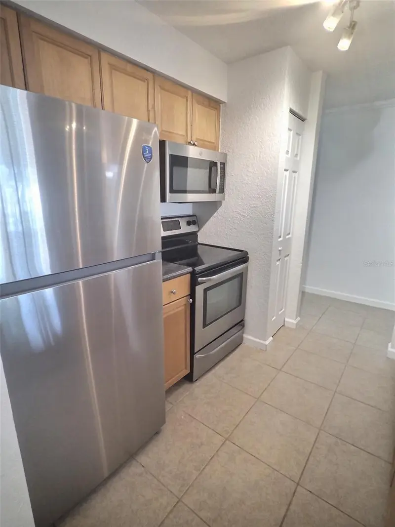 10100 N Sailwinds Blvd N #202, FL